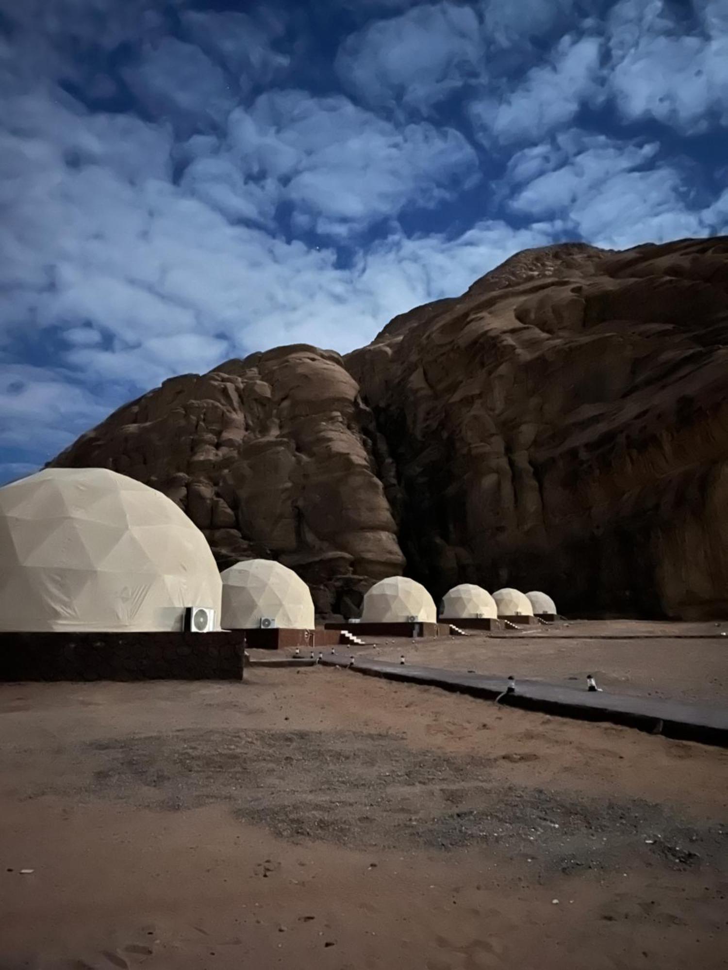 Magic Rum Hussen Wadi Rum Exterior foto
